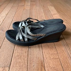 Skechers memory foam wedge slip on sandals womens size 10